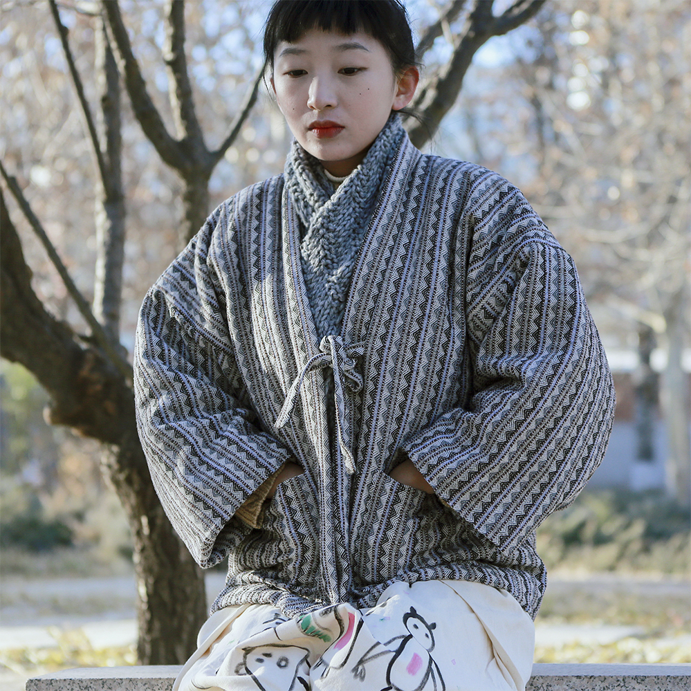 Retro Style Women's Winter Cot - Traditional Winter Japanese Clothing บทวิจารณ์และราคา